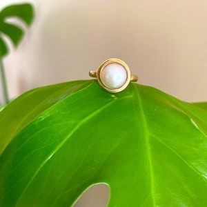 Beautiful Mabe pearl ring- 14k